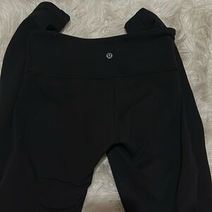 black lululemon leggings